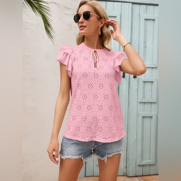 Mellow Summer Short Sleeve Eyelet Blouse - Picture 4 of 4